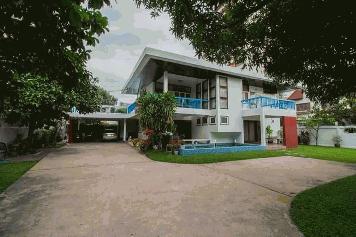 MWW111 ขายบ้านพร้อมที่ดินย่านอารีย์